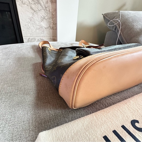 Louis Vuitton Monogram Montsouris Backpack MM - Picture 5 of 7